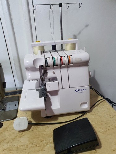 Serger overlock sewing machine - serger,