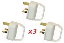 3x WHITE Easy Pull 13A Plugs