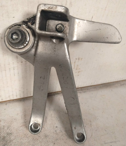 Suzuki footrest vx800 - suzuki,