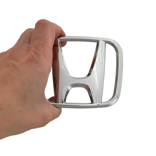 Honda grill emblem - honda,