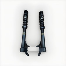 A pair of BMW E30 Gaz