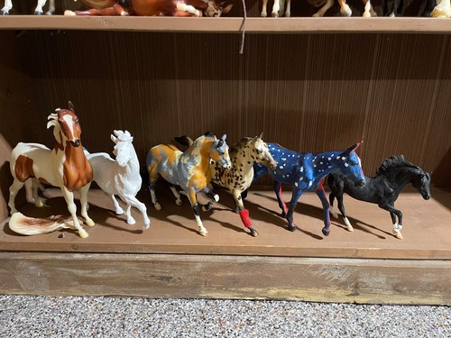 Mixed lot breyer horses - of,