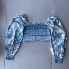 NWOT River Island Resort