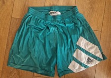 VINTAGE 1992 green vintage football Liverpool template shorts D5 32 waist (S/M)