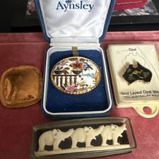 Vintage Odd Brooches Souvenir