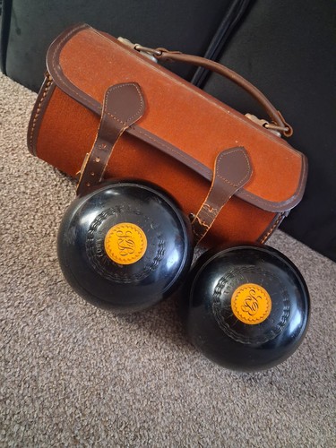 Pair thomas taylor - pair, lawn