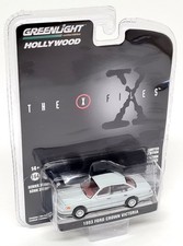 Greenlight 1/64 Ford Crown Victoria 1993 The X Files Grey Diecast Model Car
