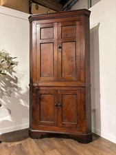 Late 18th Century Oak Floor Standing Double Corner Cabinet