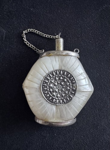 Vintage shell and - vintage, metal