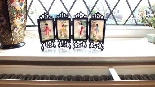 Chinese miniature screen