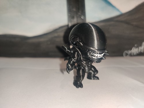 Mini alien xenomorph with - xenomorph,