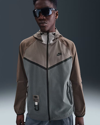 Nike size large tech men - nike,