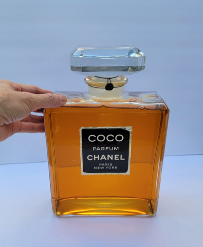 Chanel large coco factice - chanel,