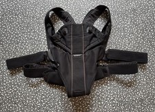 Baby Bjorn Carrier Move in black 3D mesh in Excellent condition