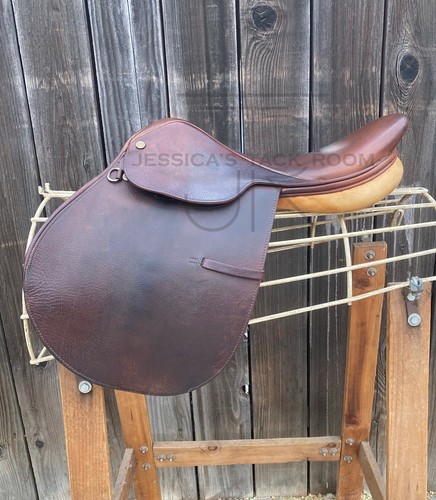 Collegiate jump saddle - collegiate,