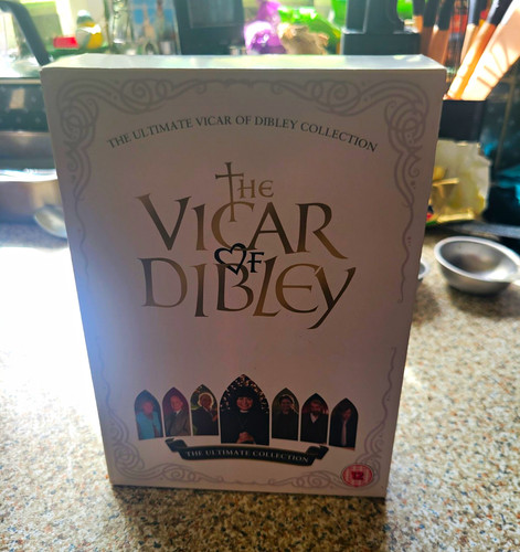 Universal the vicar - the, of