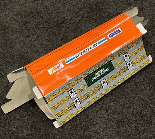 Afx cardboard grandstand tomy - afx,