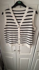 Ladies Knitted Waistcoat Size OXL Fits A Size 16/18 New