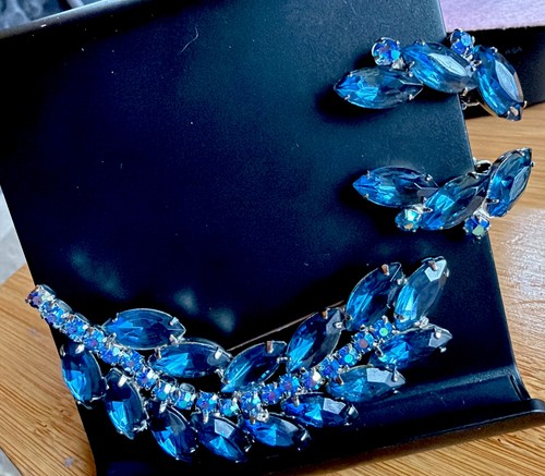 Vintage blue marquise - vintage,