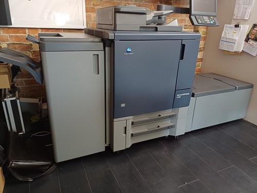 Konica minolta acuriopress - konica,