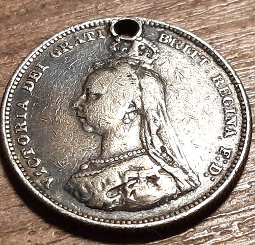 Victoria silver shilling 1887 - silver,