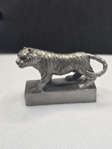 Tumasek pewter miniature - tumasek,