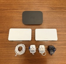 2 X SKY Q WiFi boosters and