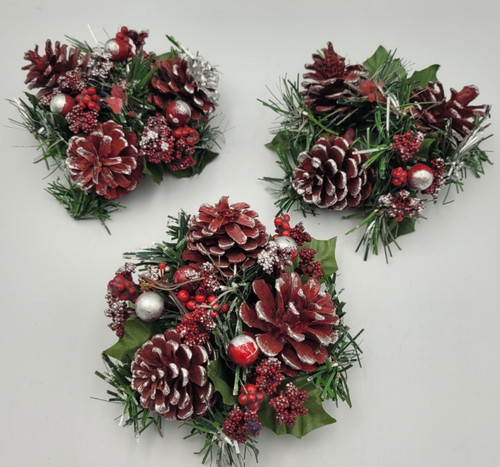 Three artificial 13cm - ,