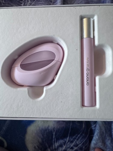 Ariana grande mod blush - ariana,