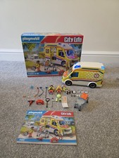 Playmobil ambulance, Playmobil city life, playmobil 71202, lights and sounds