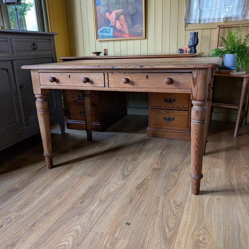 Victorian pine farmhouse - pine,
