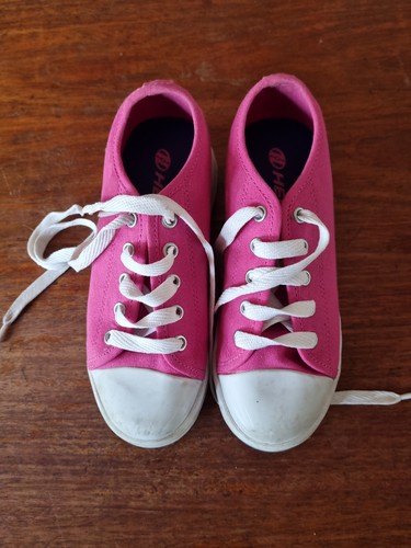 Girls pink heelys size 1 - girls,