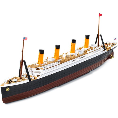 Academy titanic model kit - titanic,