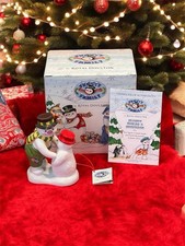 Royal Doulton Frosty Family Snowman Figurine - Slushy Builds A Snowman FF4