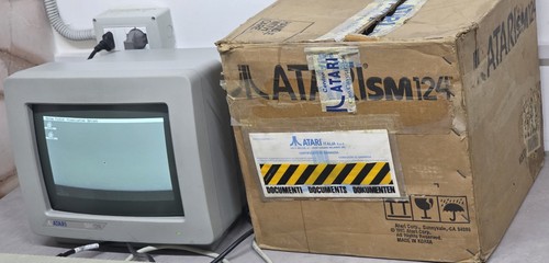 Atari sm124 monochrome monitor - atari,