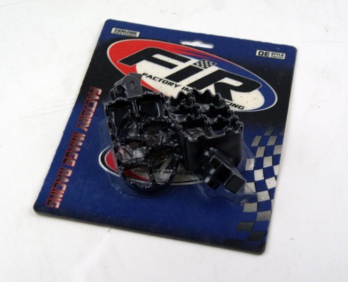 Foot peg set - peg, kawasaki