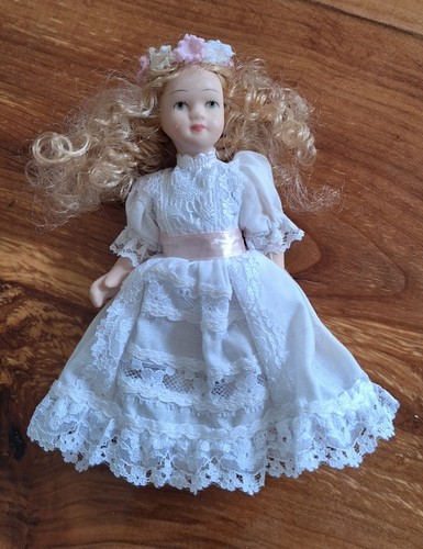 Vintage porcelain bride doll - vintage,