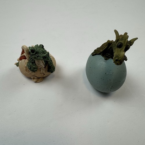 Lot two vintage - , egg