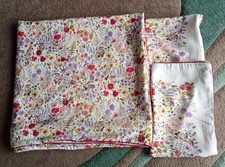 Dorma Modern Ditsy Multicoloured Duvet Cover and Pillowcase Set - KING SIZE