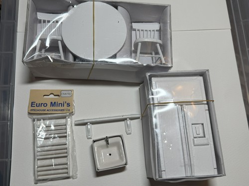 12th scale dolls house - dolls,