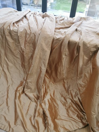 Heavy interlined gold silk - x,