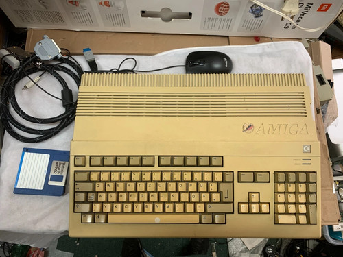 Commodore amiga 500 - commodore,