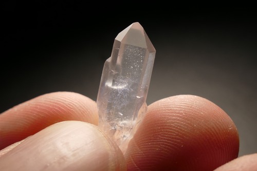 Dumortierite quartz crystal - dumortierite,