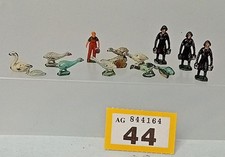 OO HO Britains Lilliput collection of assorted lead farm fowl and figures 044