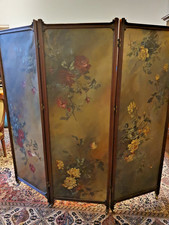 Floral Screen Antique Room