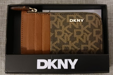 **** DKNY BROWN LOGO PATTERN CARD & COIN WALLET ****