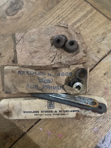 Vintage prickers for monitor - prickers,