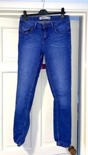 6 Pairs of Woman's Jeggings /