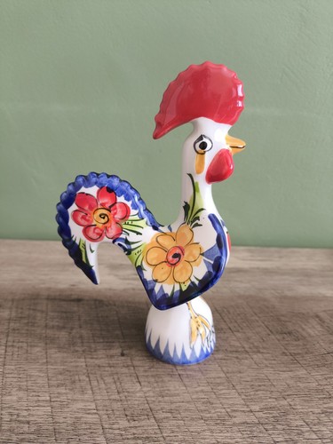 Portuguese rooster bird hand - portuguese,