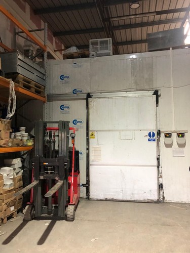 Pallet walk cold room - pallet,